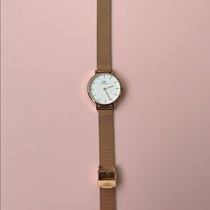Daniel Wellington Classic Petite Melrose Watch
